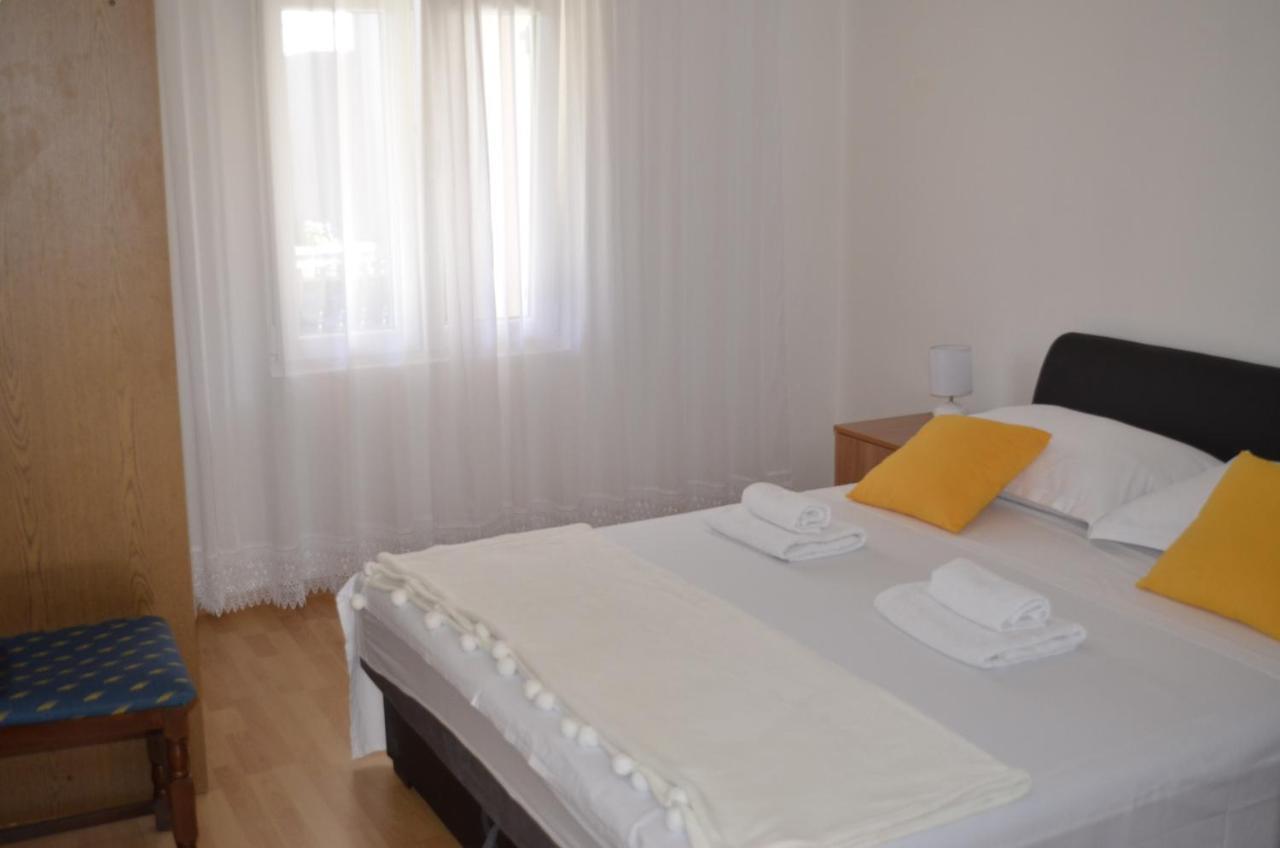 Apartment Ana Kaštel Sućurac Екстериор снимка